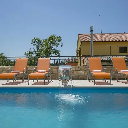 House Vilana Holiday home *