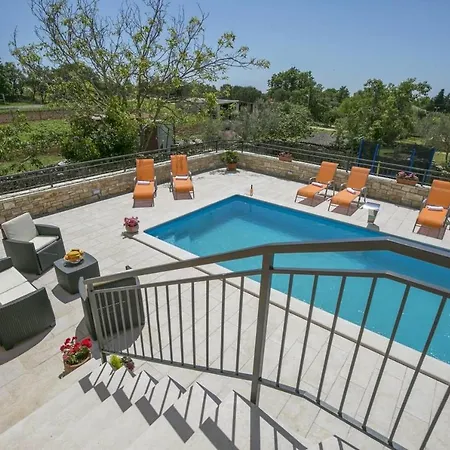 Holiday home House Vilana Jursici