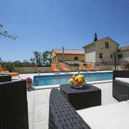 Holiday home House Vilana Jursici